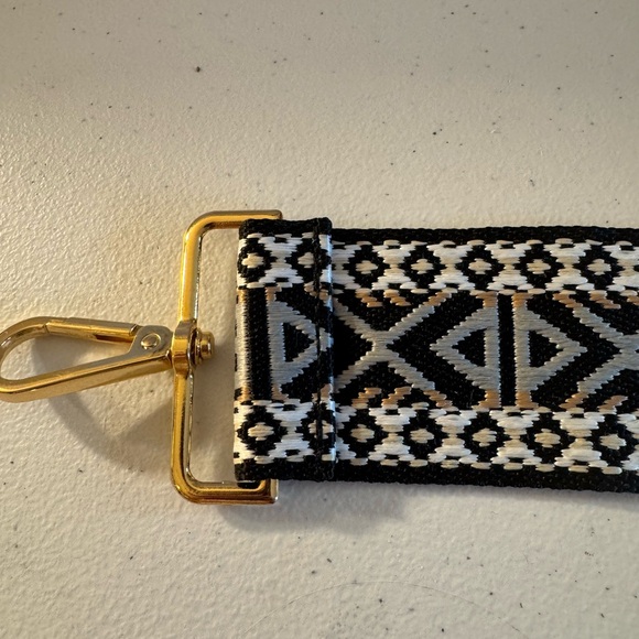 Guitar Strap for crossbody purse. NWOT. Multi colored. Gold hardware extends-50” - Picture 2 of 4
